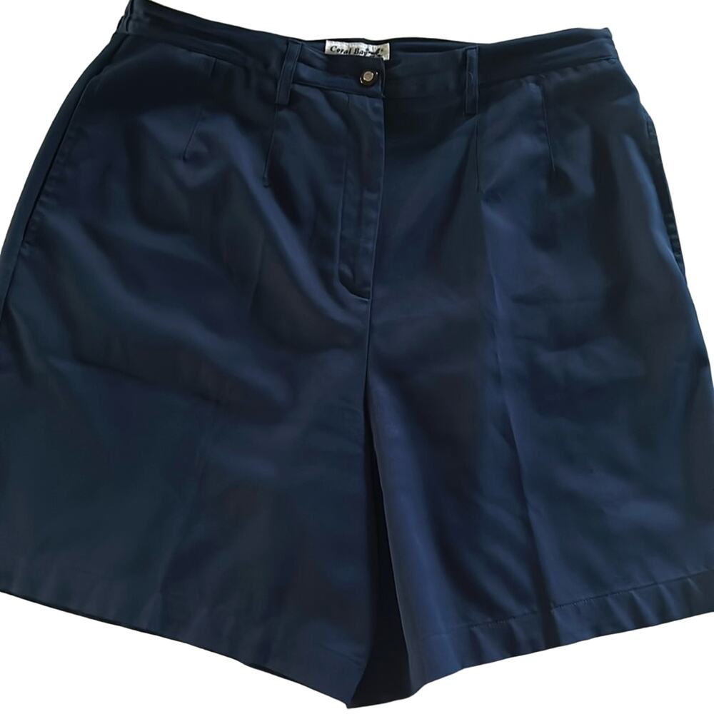 Coral Bay Golf women’s size 12 Bermuda Shorts. Dark Blue. Front zipper